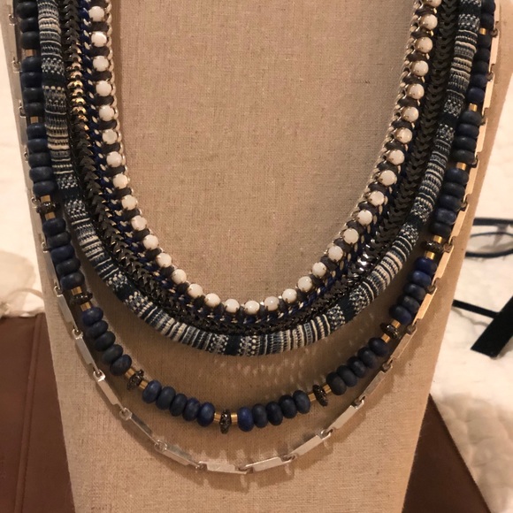 Two statement necklaces - Picture 12 of 14